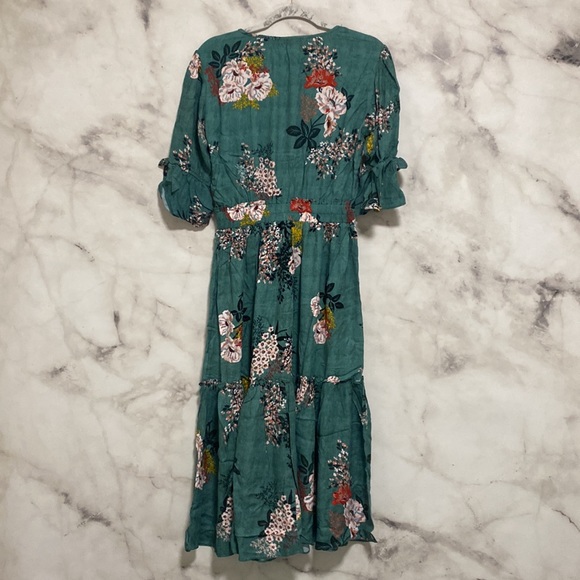 Lovestitch Flutter Sleeve Garden Floral Midi Dress - Picture 7 of 15